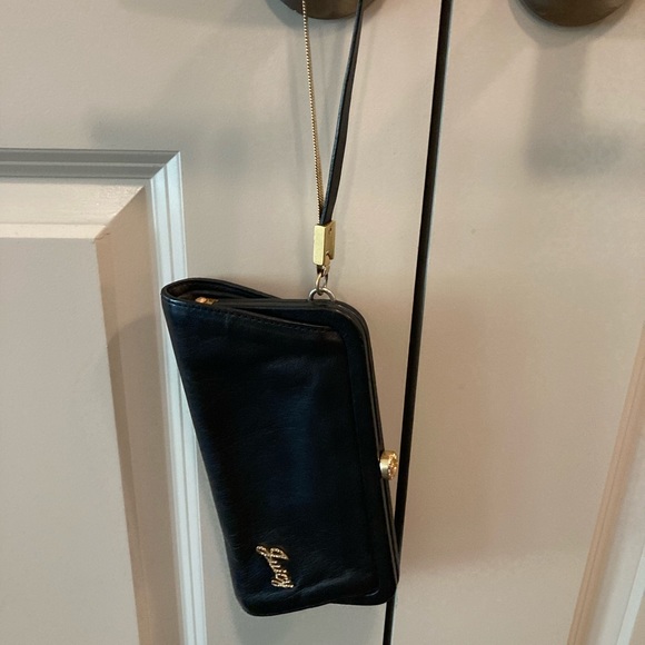 Super Cute Juicy Wristlet - Picture 4 of 7